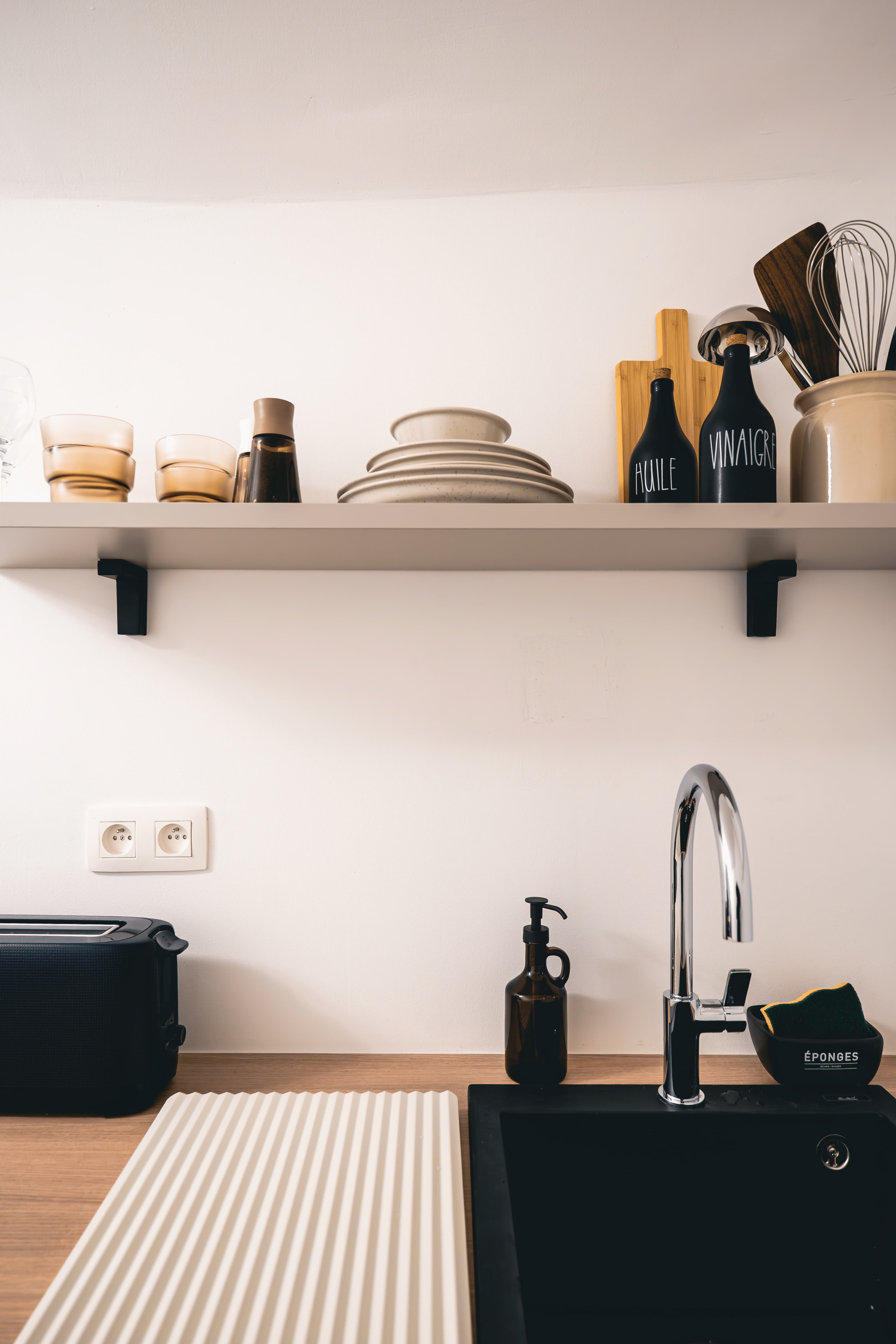 Rangements et étagères de la cuisine